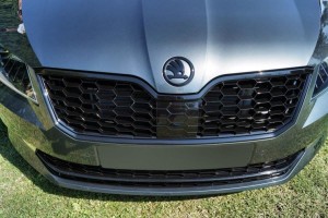 Grill przedni Skoda Superb MK3