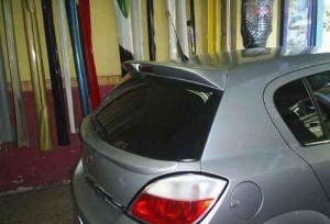 Spojler dachowy Opel Astra H 5D HB