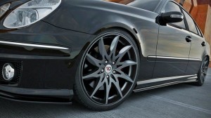 Dokładki progów Mercedes E-Class W211 AMG (czarny mat)