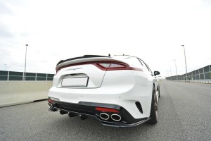 Tylna dokładka Kia Stinger GT (carbon look)