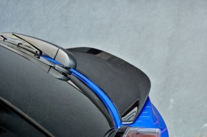 Przedłużenie spojlera Toyota C-HR (czarny połysk)