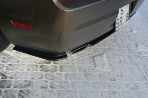 Splittery tylne boczne Dodge Challenger MK3 Phase I SRT8 Coupe (carbon look)