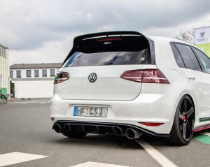 Dokładka tylna Volkswagen Golf MK7 GTI Clubsport (czarny mat)