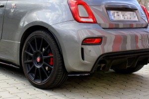 Splittery tylne boczne Fiat 500 Abarth MK1 Polift (czarny połysk)